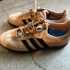 NWOT Adidas Samba ADV cardboard black